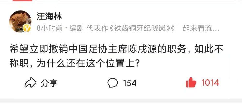 世界生齿敏捷增加，礼品营业量巨增，圣诞白叟不胜重负，决议全球规模内礼聘”圣诞新人“。“三无废柴”邵八星，不测混进高手云集的决赛现场，与圣诞岛上的小鹿“小无邪”构成了“逗比联萌”，不意却走进了年夜BOSS预设的圈套里，各路人马斗法，“设备党”酣战“逗比党”，圣诞节眼看就要被弄砸......